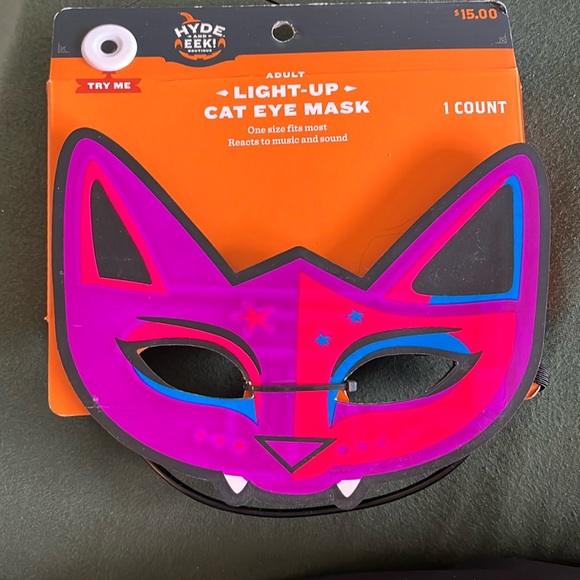 Light Up Cat Eye Mask - Picture 1 of 3